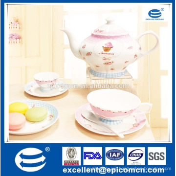 2016 Elegant Tea and Coffee Set New Bone China Tea for One Set with Cake Design